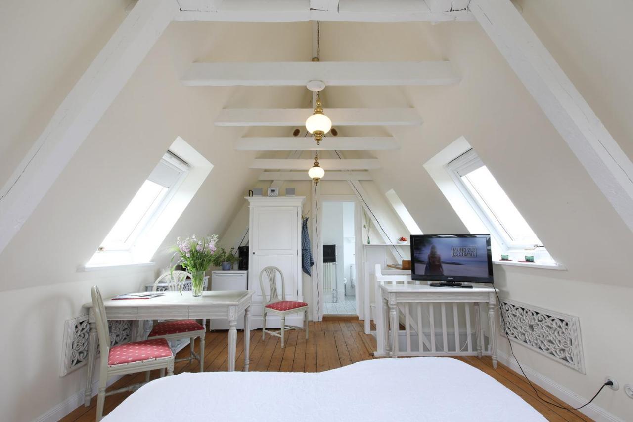 Ferienwohnung Kiek Ut Hörnum Екстериор снимка
